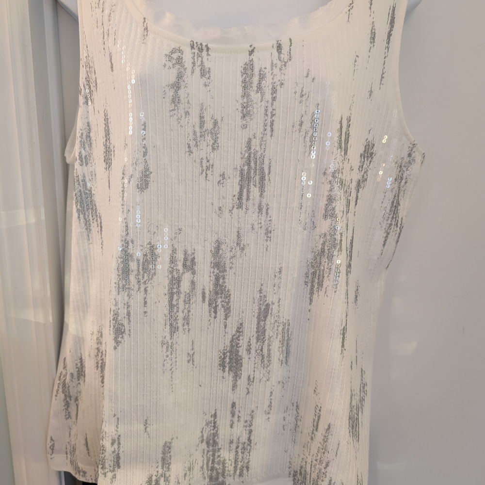 NWOT Chico's Sequin Embellished White and Silver Women's Top Size 2 - Picture 7 of 16
